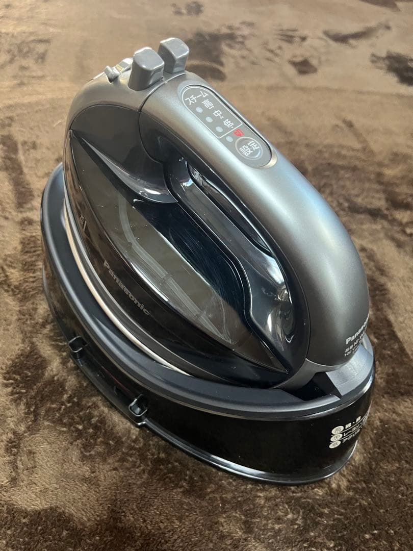 【送料込】パナソニックコードレススチームWヘッドアイロンNI-WL706-H