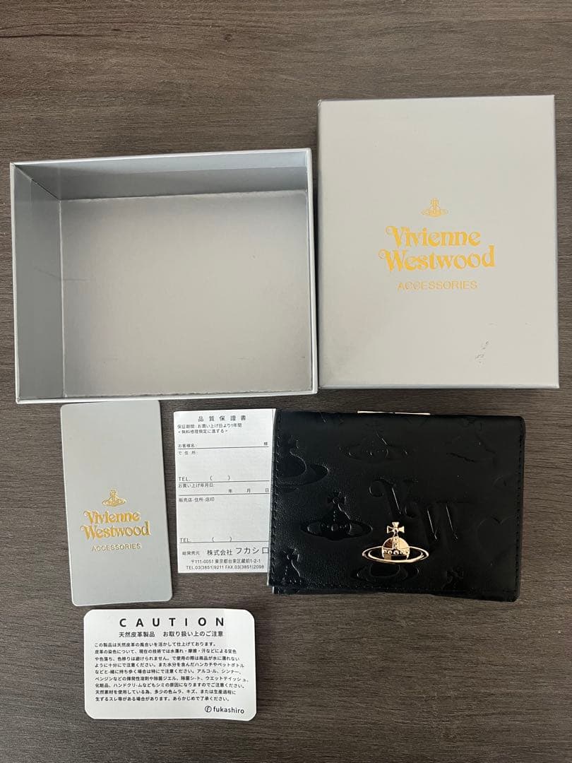 Vivienne Westwood 三つ折り財布 ブラック h4