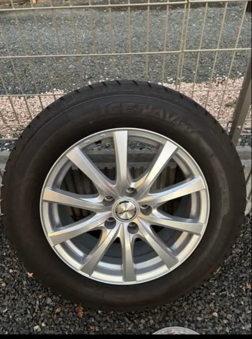 スタッドレスタイヤ ダンロップGOODYEAR ICENAVI