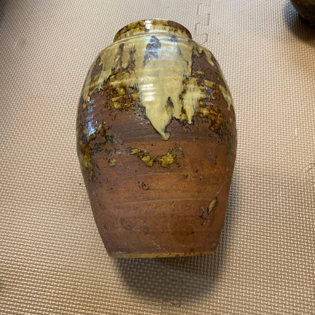 中古〈壺・花瓶・花器・置物〉 大型　焼物　茶　白
