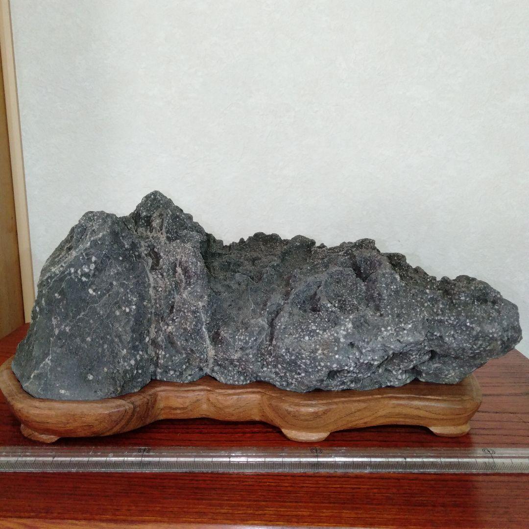 立派な水石　紫壇台付き　大型　１個