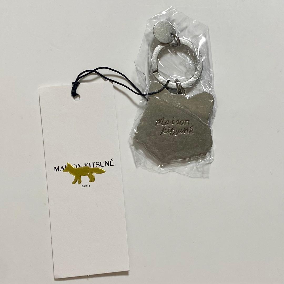 MAISON KITSUNÉ キツネデザイン キーホルダー　canvas