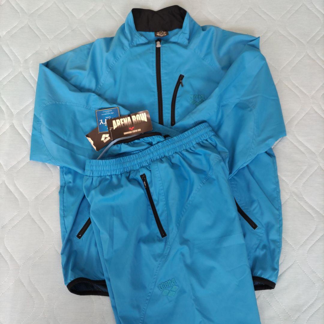 未使用！アリーナ　ストレッチ素材の爽やかブルートレーニングウェア上下セット