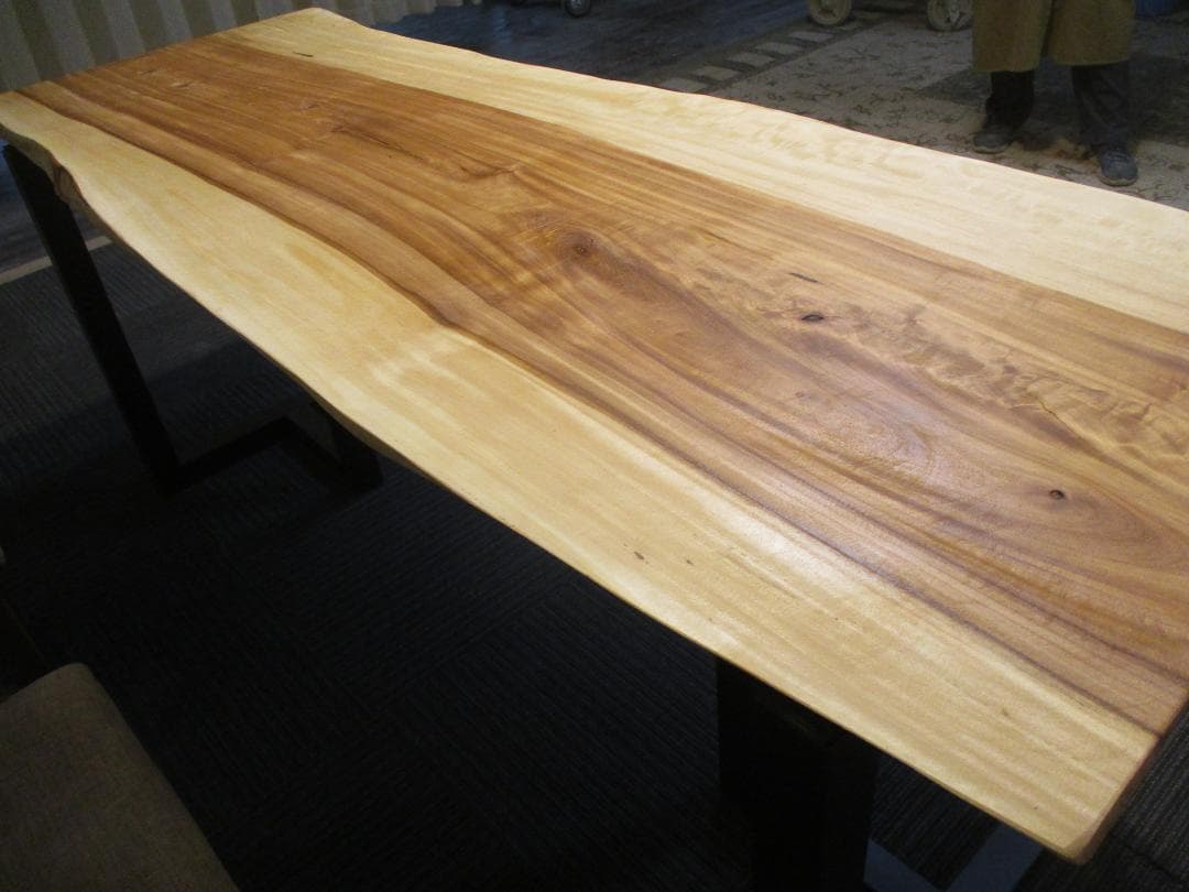 ＃1547■　栃　トチ　テーブル　ローテーブル　ダイニング　座卓　一枚板