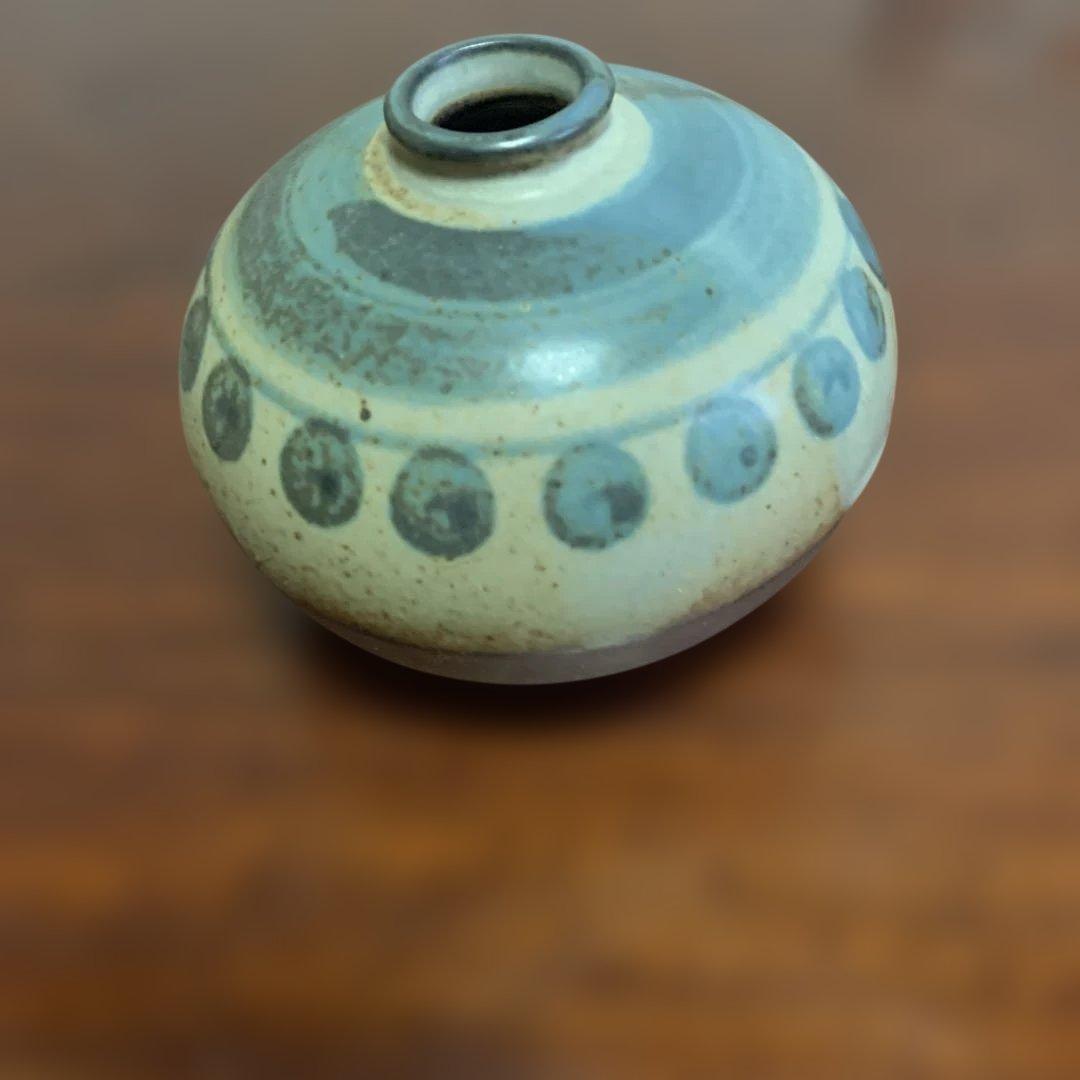 【中古】陶器製の丸形花瓶 青と白19-378