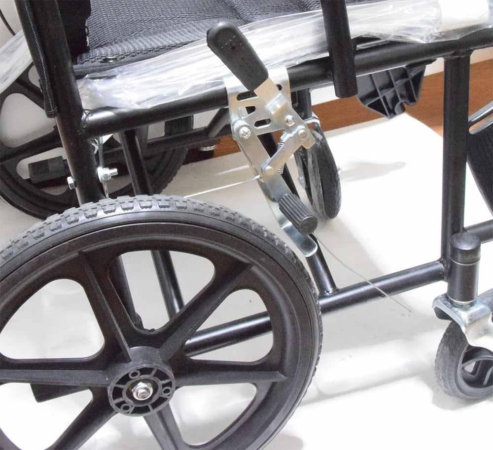 新入荷！超軽量 コンパクト介助用車椅子 折り畳み式 黒 KG05