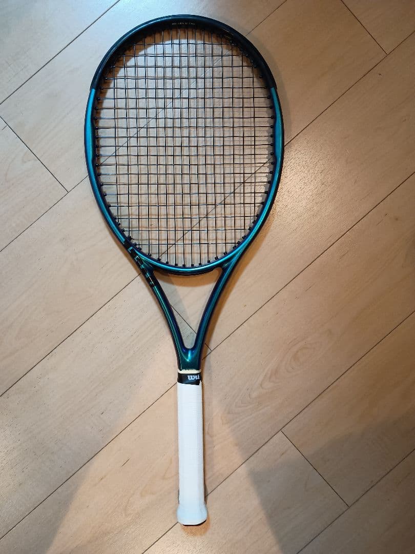 Wilson Ultra Tour 100 V4 G2①