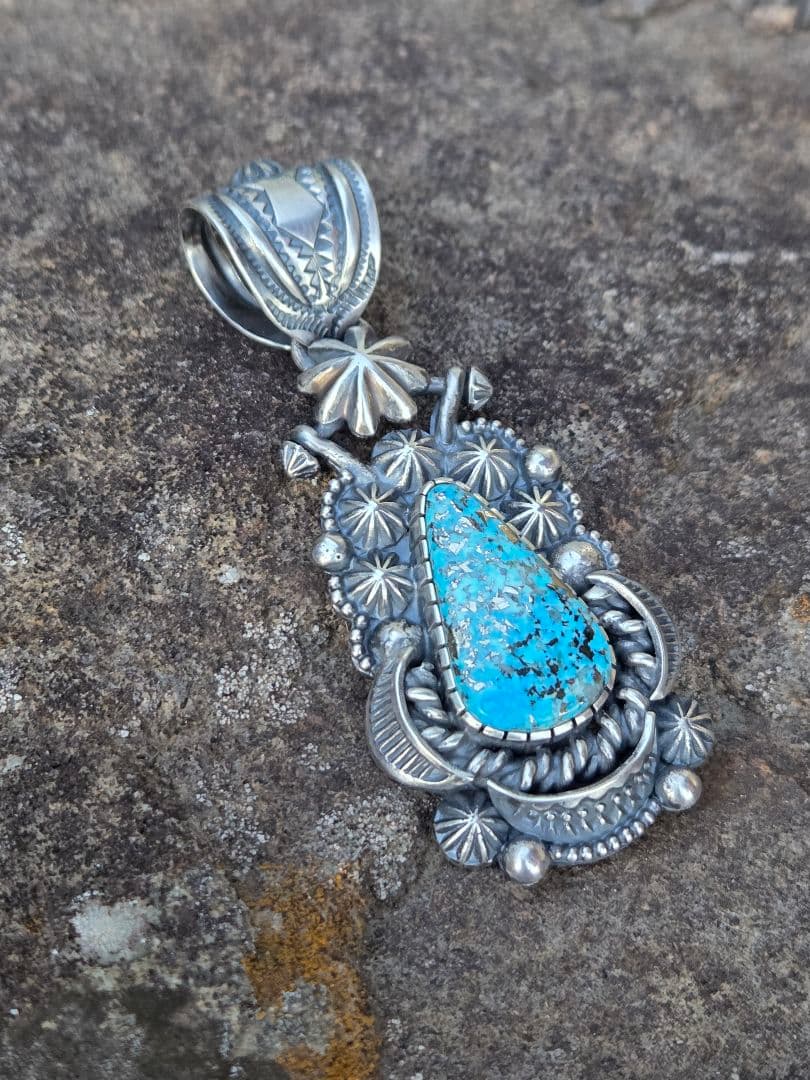 ハイグレード　ペルシャン　ターコイズ　インディアンジュエリースタイル　ペンダント