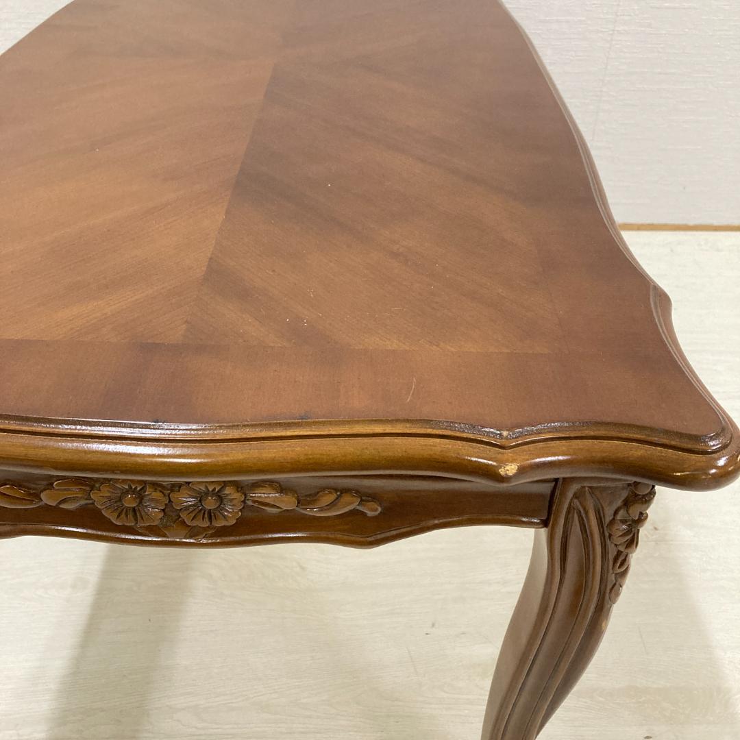 イタリア　クラシック　猫脚　リビングテーブル　センターテーブル　彫刻