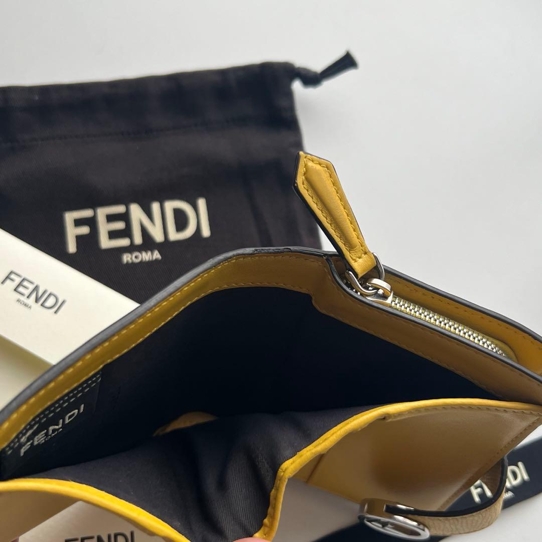 122 極上美品 FENDI フェンディ ズッカ 2つ折り財布