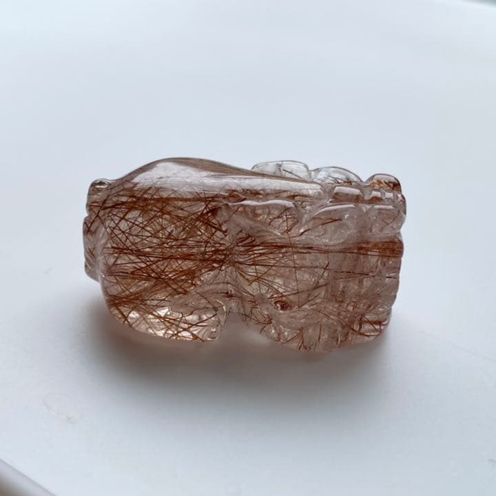 高品質 高透明度 ブラウンルチルクォーツ 貔貅（ヒキュウ）天然石 置物