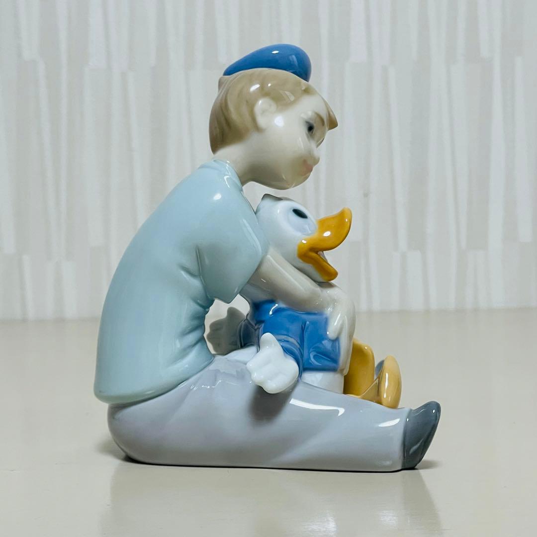 NAO ディズニーコレクション ドナルドと夢の中 陶器製 人形 フィギュリン