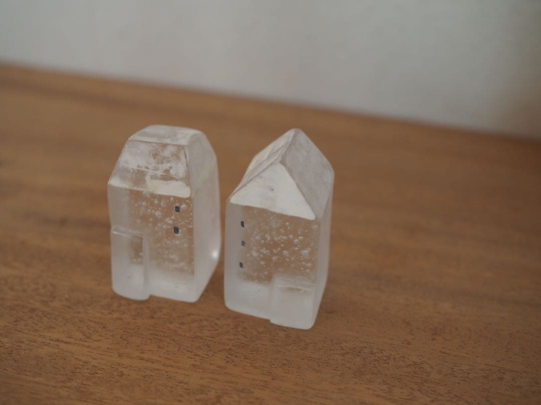 Mellow glassタナカユミさん ガラス製 家型オブジェ①