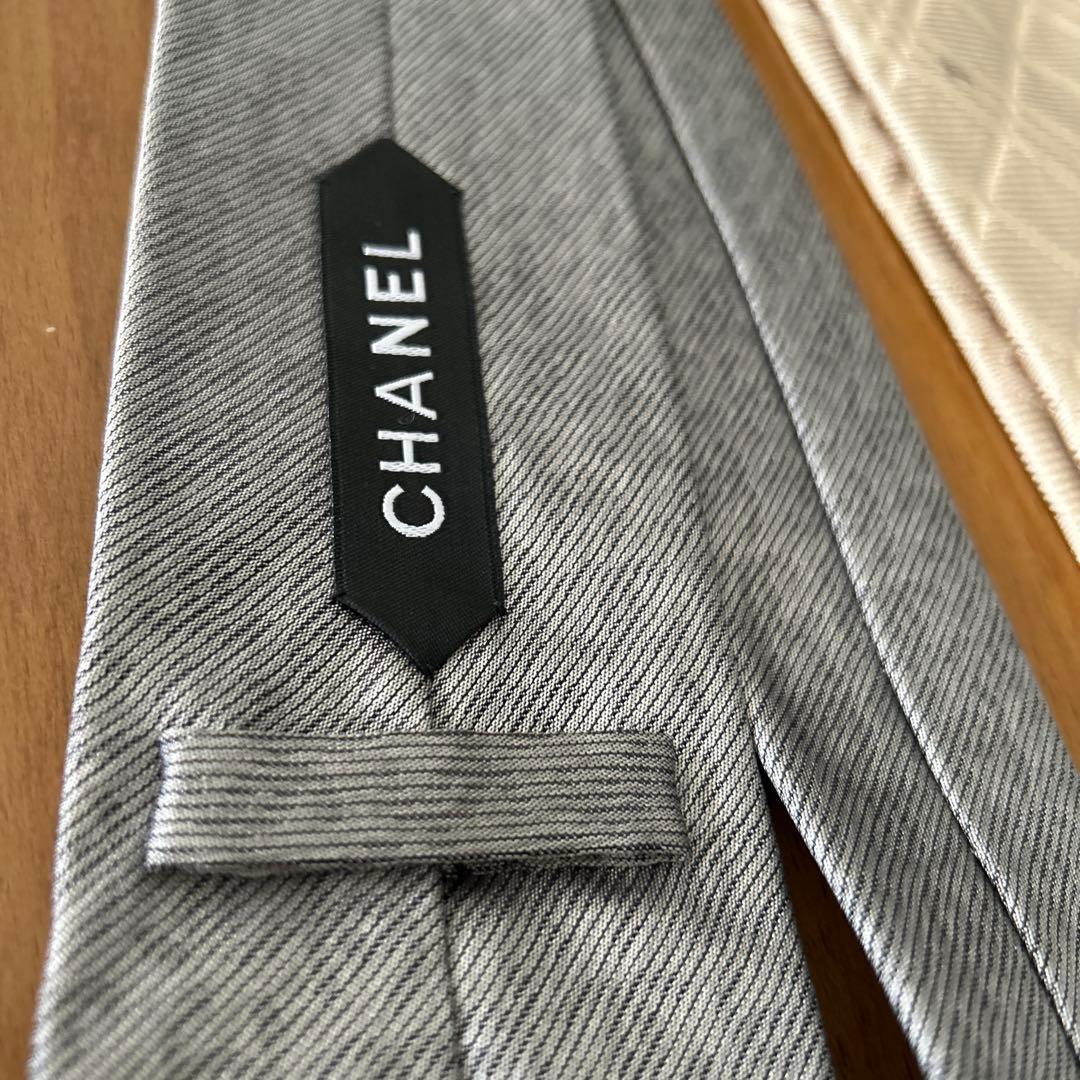 CHANEL グレー ネクタイ