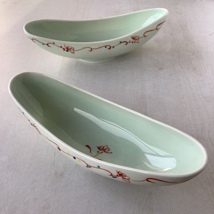 三川内焼 手描き赤絵ボート形盛り鉢2個 TS1976