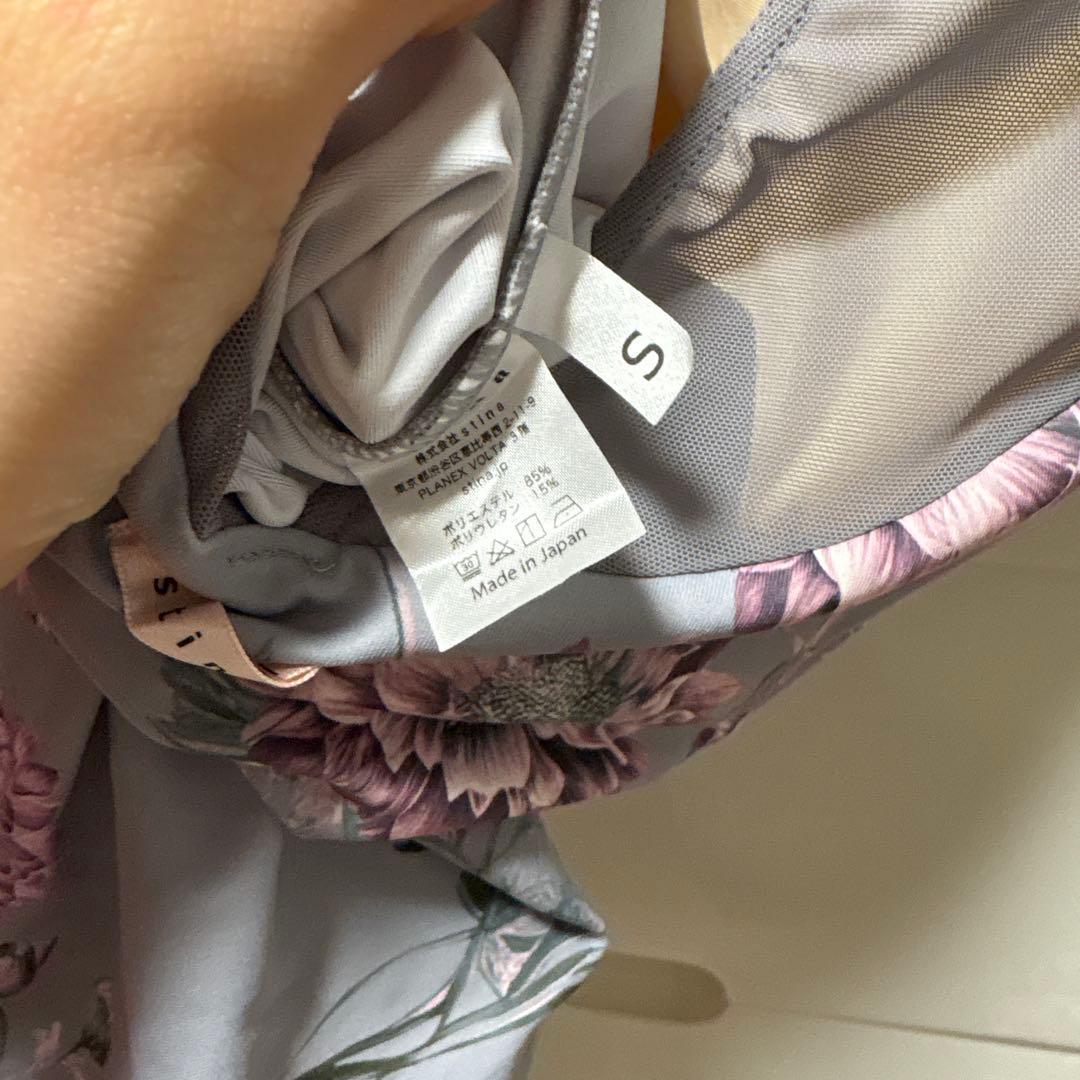 stina/s/花柄 Vネック レオタード