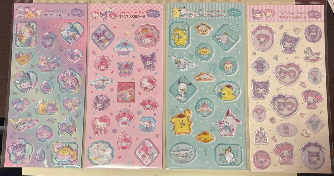 【正規品】サンリオシール11枚セット　すりガラス風・ラメ入り・キラフチ樹脂もり