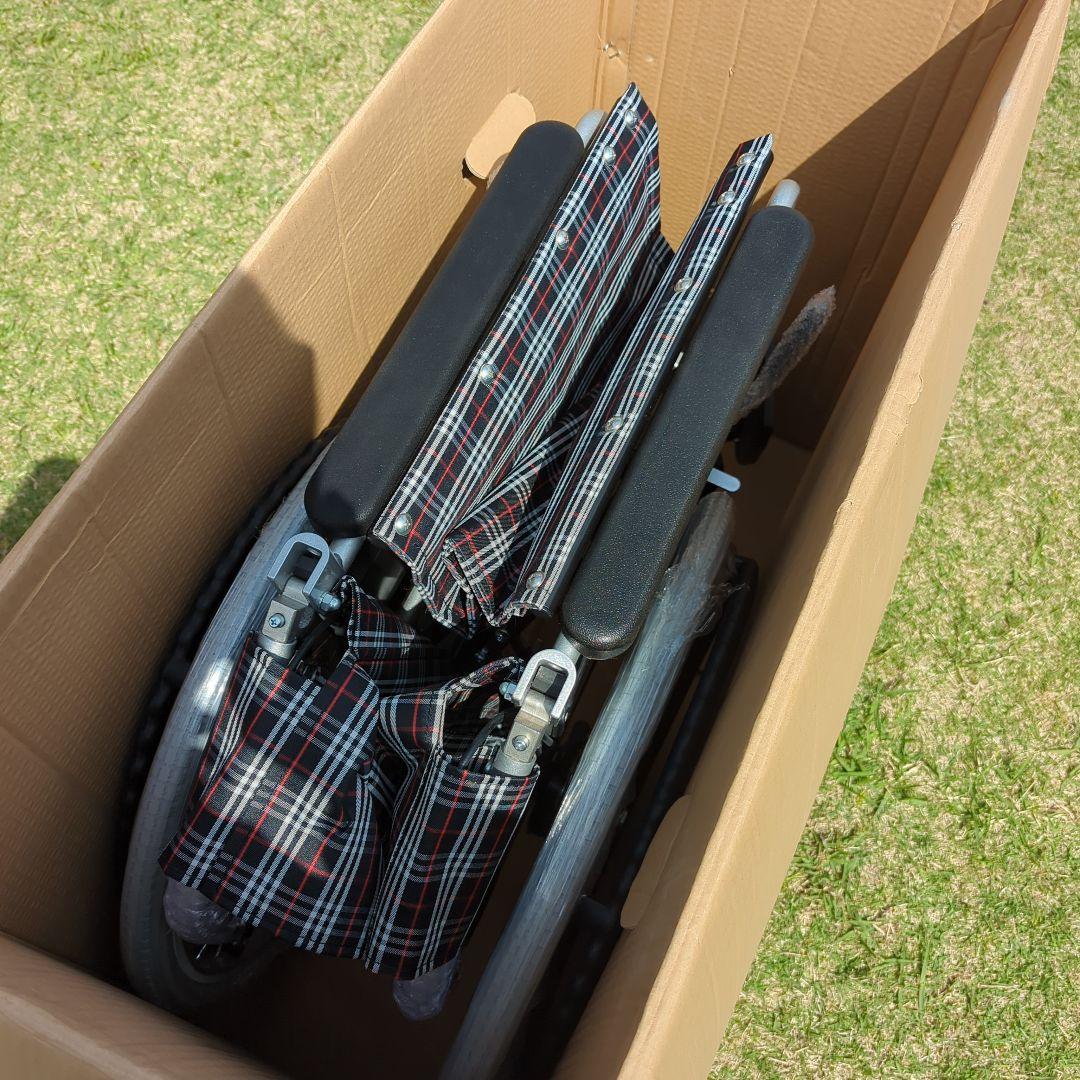 標準型車いす（自走式） NC-1CB　日進医療製　車椅子　未使用品　送料無料