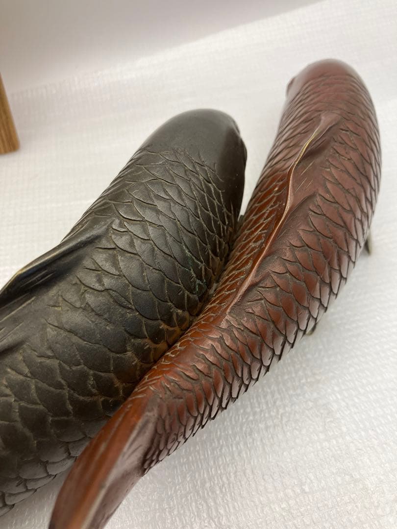 鯉の置物　和風置物　真鍮製　双鯉　真鯉・錦鯉　双鯉夫婦鯉　コイ　ペア　2匹　在名