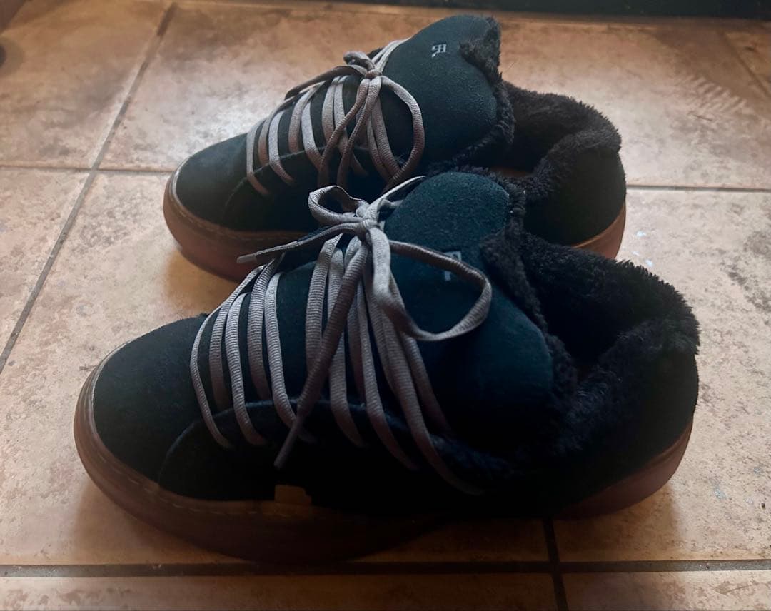 ERL イーアールエル SUEDE VAMP SKATE SNEAKER