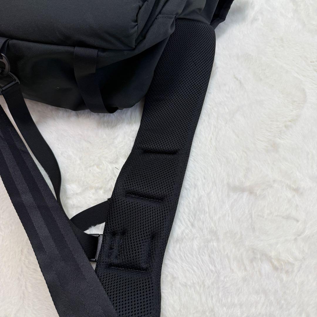 【美品】ミステリーランチ アウトサイダー メッセンジャーバッグ 黒　2way