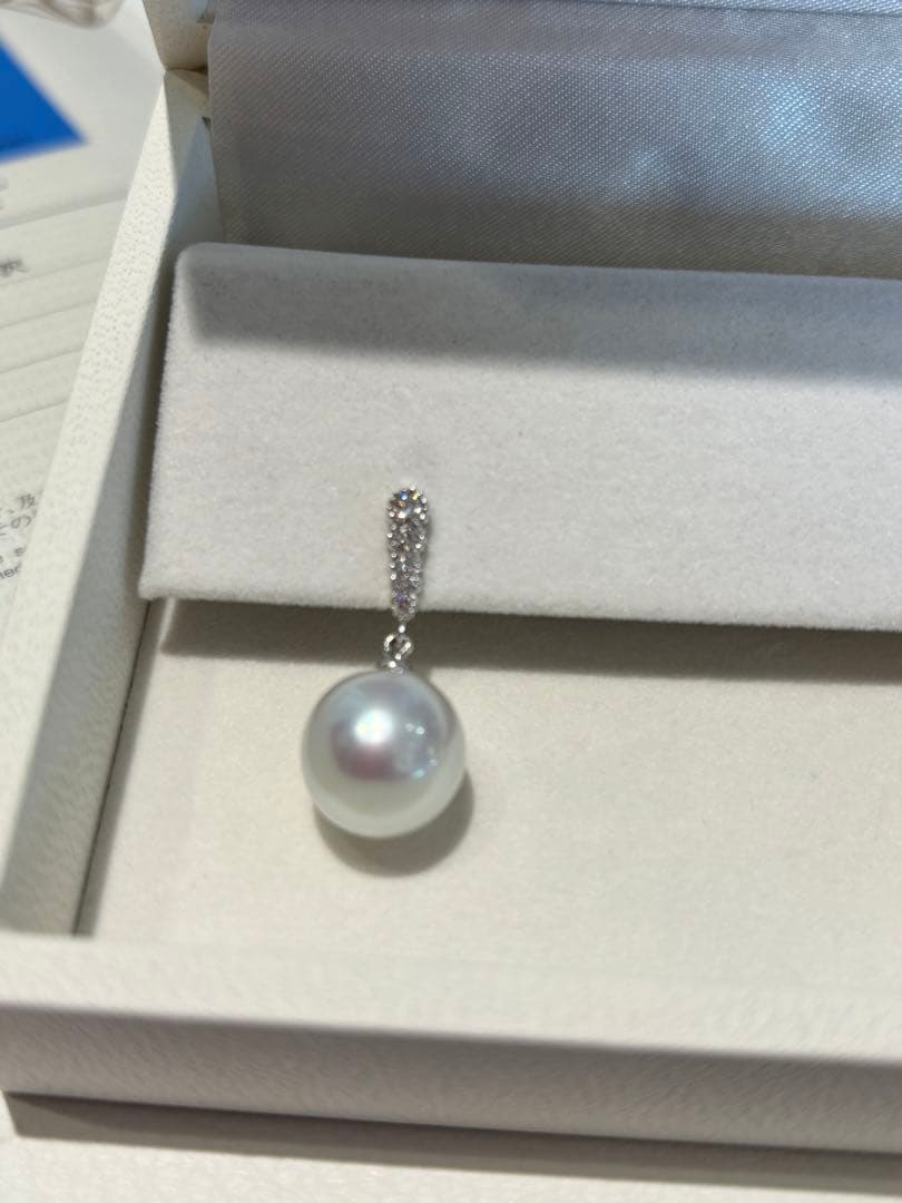 大粒 南洋白蝶真珠 ダイヤモンド ピアス k18WG 豪華！綺麗！迫力の美しさ✴︎