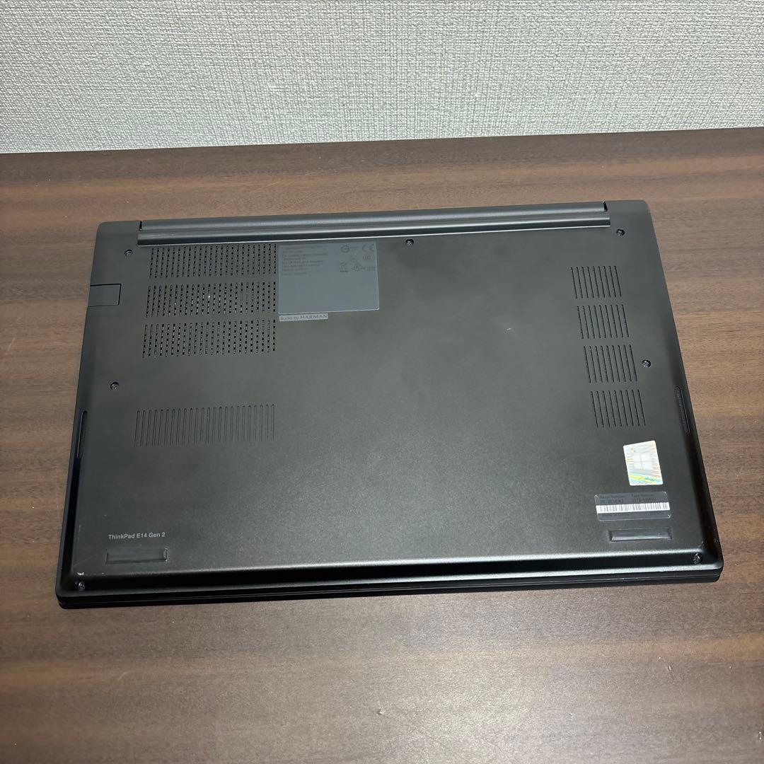 美品×超高性能！11世代Corei7搭載14インチThinkPad E14！