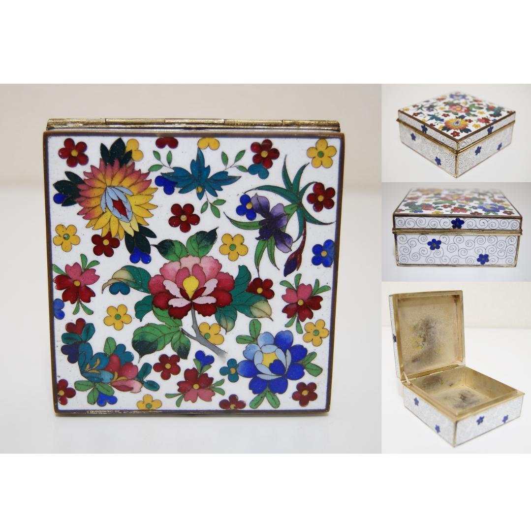 七宝焼 金工 銅胎 花紋様宝石箱　白花詰　中国　小箱 ジュエリーボックス　風水