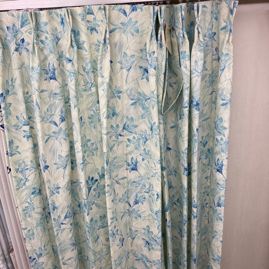 2倍ひだ　ドレープカーテン　2枚セット