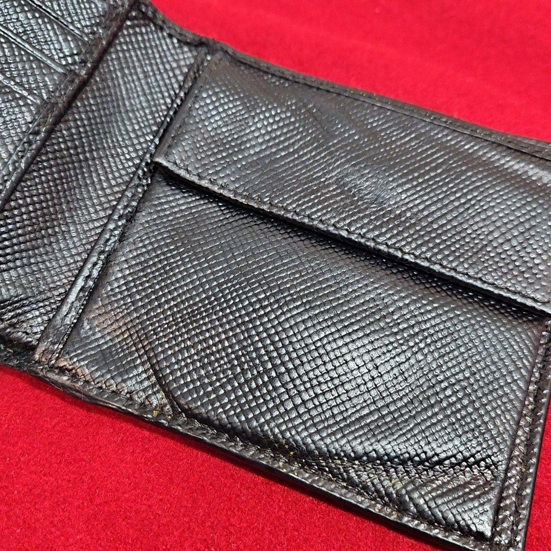 PRADA プラダ 折り財布 三角プレート ロゴ金具 サフィアーノレザー 黒