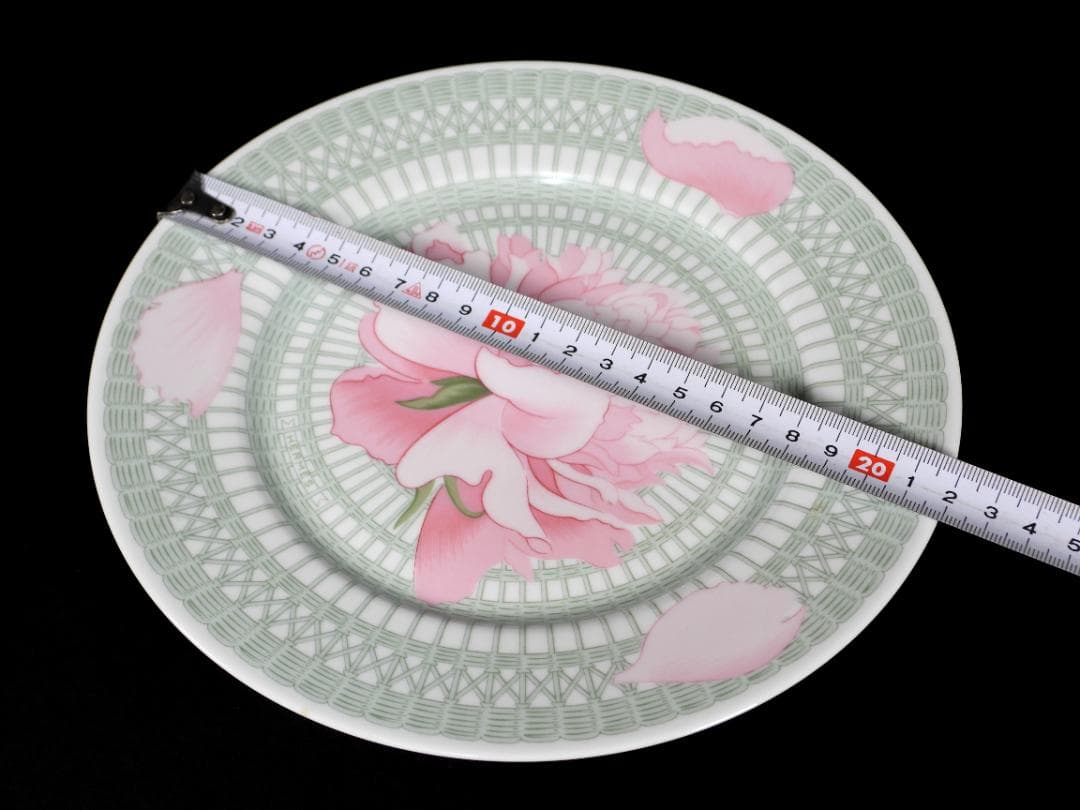 HERMESエルメス ピヴォワンヌPIVOINES ROSES 中皿　プレート