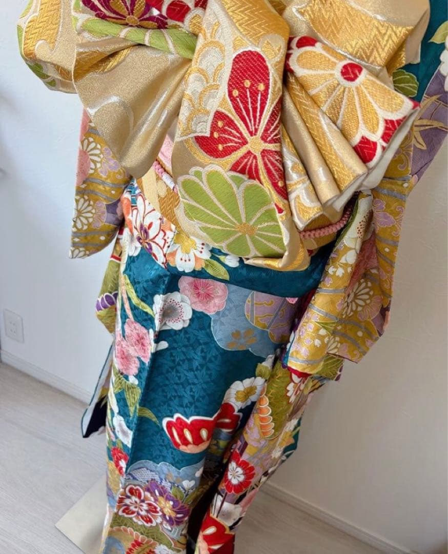 振袖フルセット　華やかな花柄　青ブルー系　古典柄