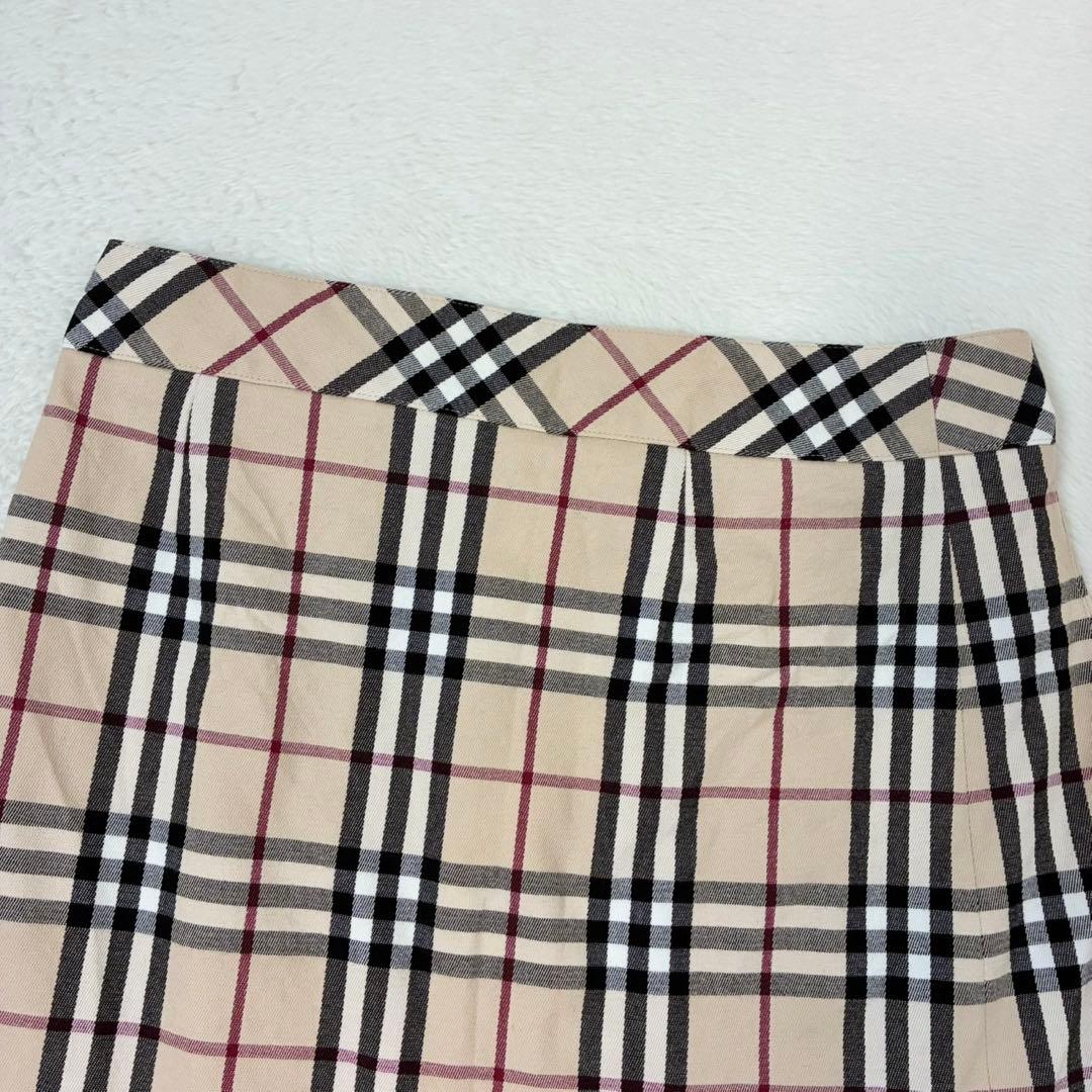 バーバリーロンドン　スカート　膝丈　ノバチェック　ベルト　プリーツ　40 L相当