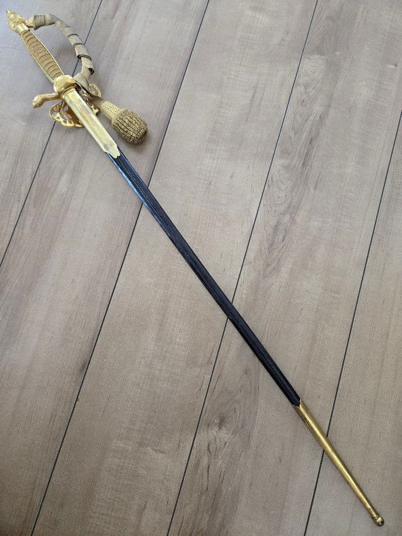 戦前　美品　菊ご紋入り儀礼長剣/刃無し模造刀身　刀緒付き