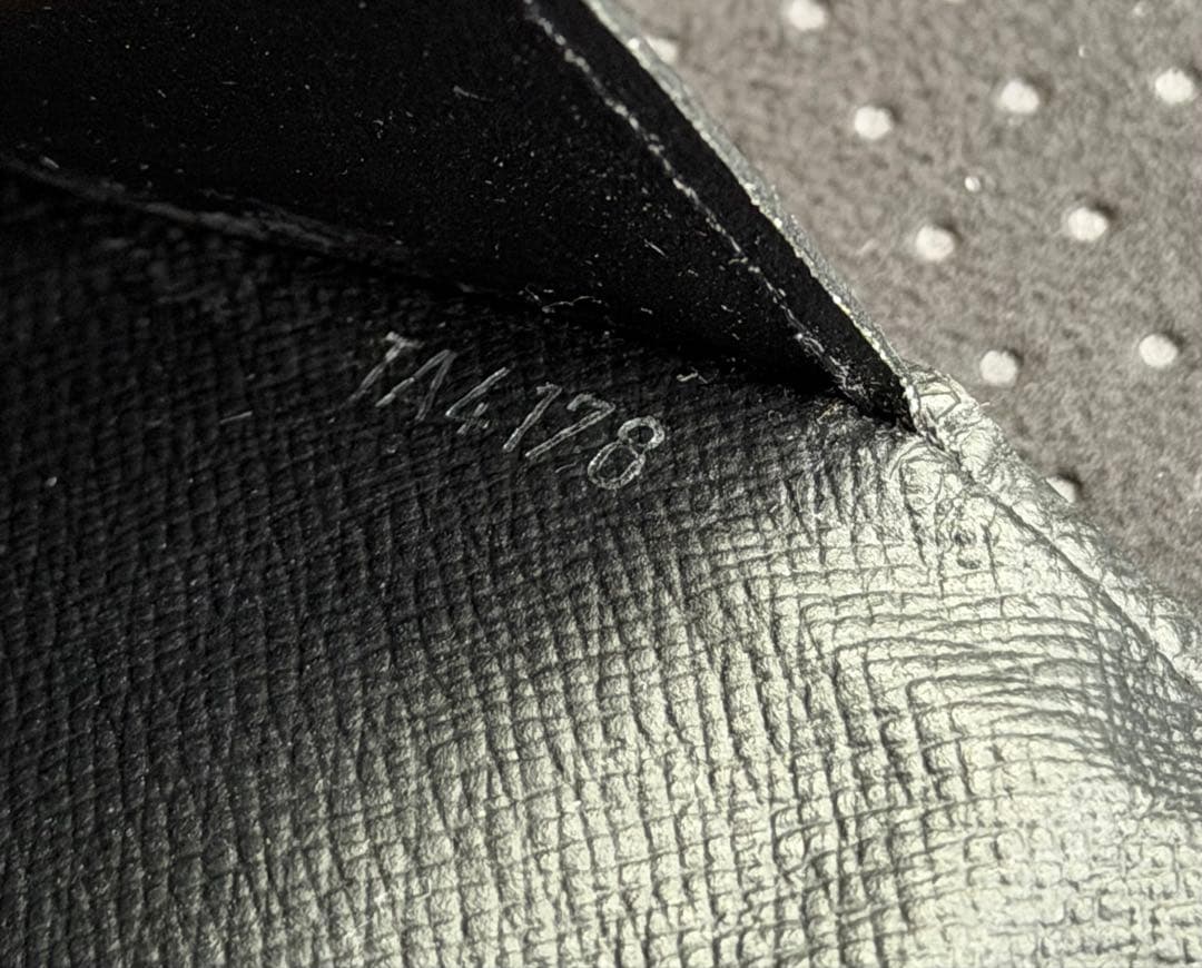 Louis Vuitton モノグラムエクリプス ポルトフォイユブラザ