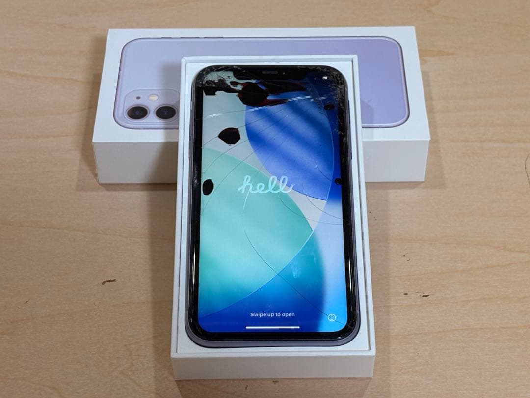 iPhone11 128GB SIMロック解除済み 液晶割れあり