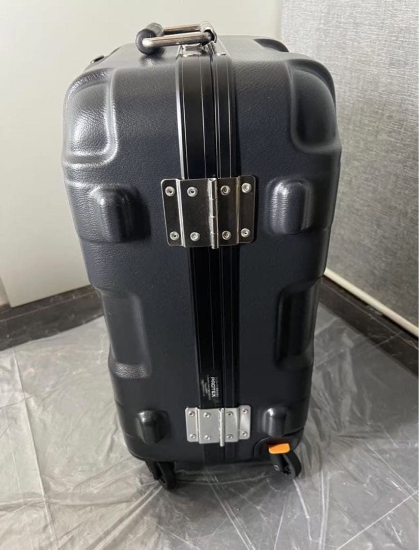 容量27Lプロスペック・前輪ストッパー付4輪キャリーコンテナCR-3300