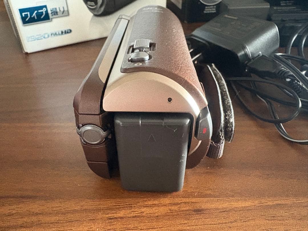 Panasonic HC-W580M ビデオカメラブラウンアクセサリーキット付き