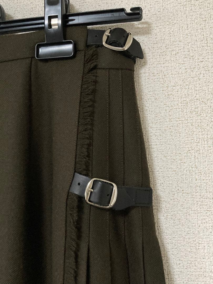 O’NEIL OF DUBLIN キルトスカート カーキ