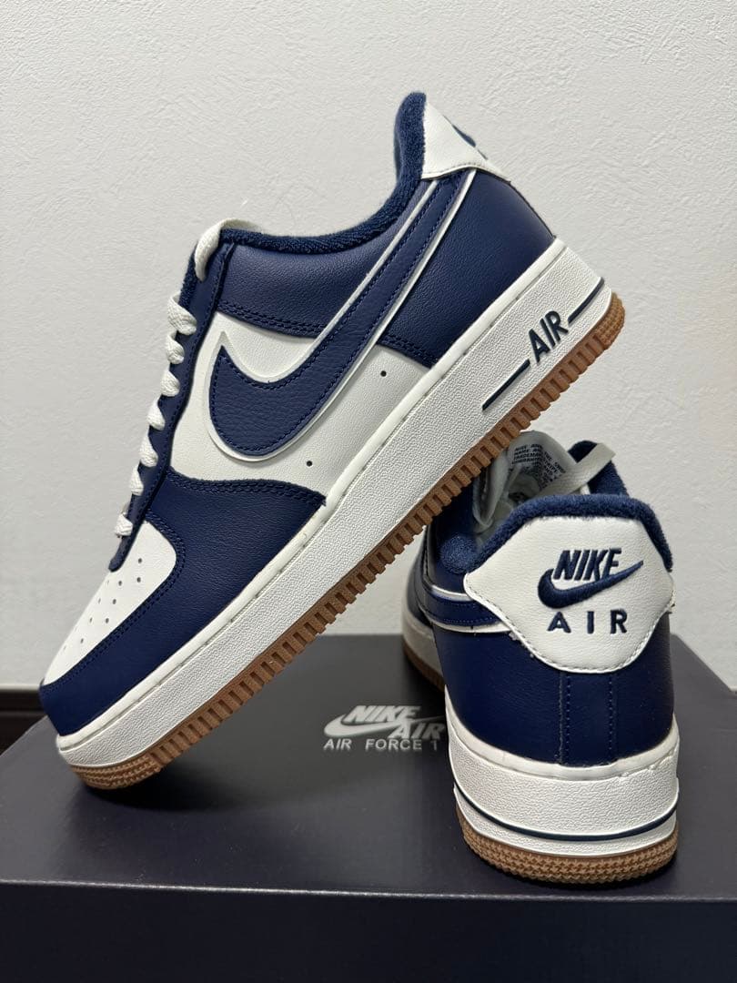 ナイキ　エアフォース1 07 LV8 25cm