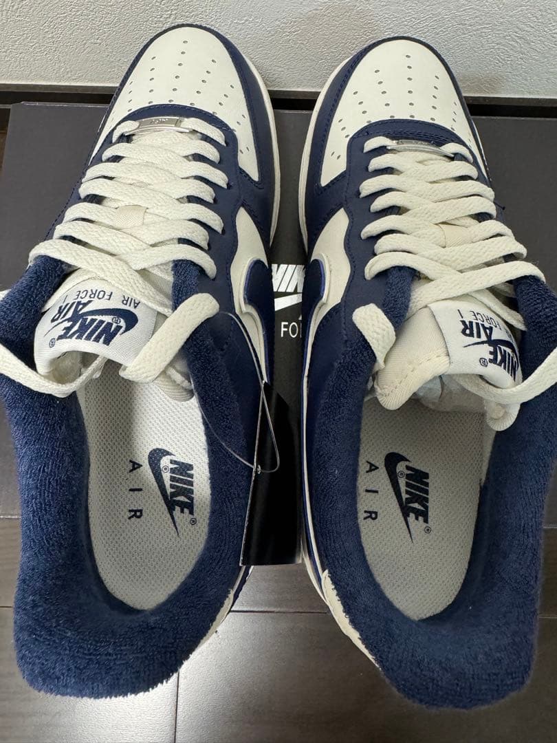 ナイキ　エアフォース1 07 LV8 25cm