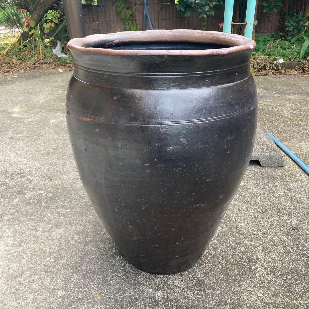 味わい深い 古い 大きな 陶器の甕 (かめ) 壺植木鉢 メダカの水鉢60センチ。