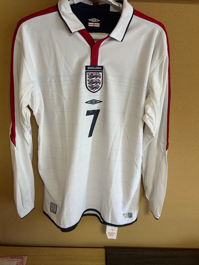 2004 イングランド代表 ベッカム サイン入りシャツ 7 ギャランティ付き