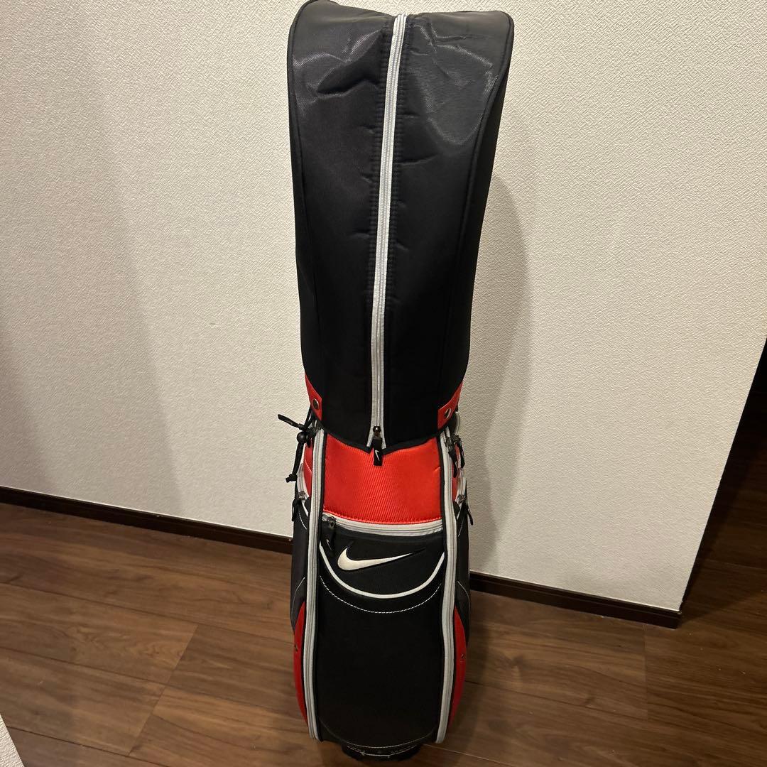 美品ナイキ レッド/ブラック 赤/黒　布地　軽量 ゴルフバッグ キャディバッグ