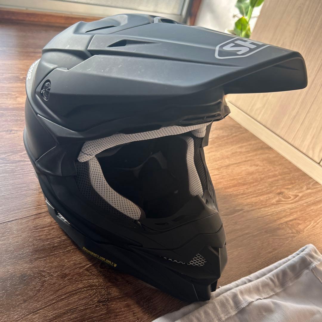 VFX-WR SHOEI オフロードヘルメット　マットブラック　Ｍサイズ