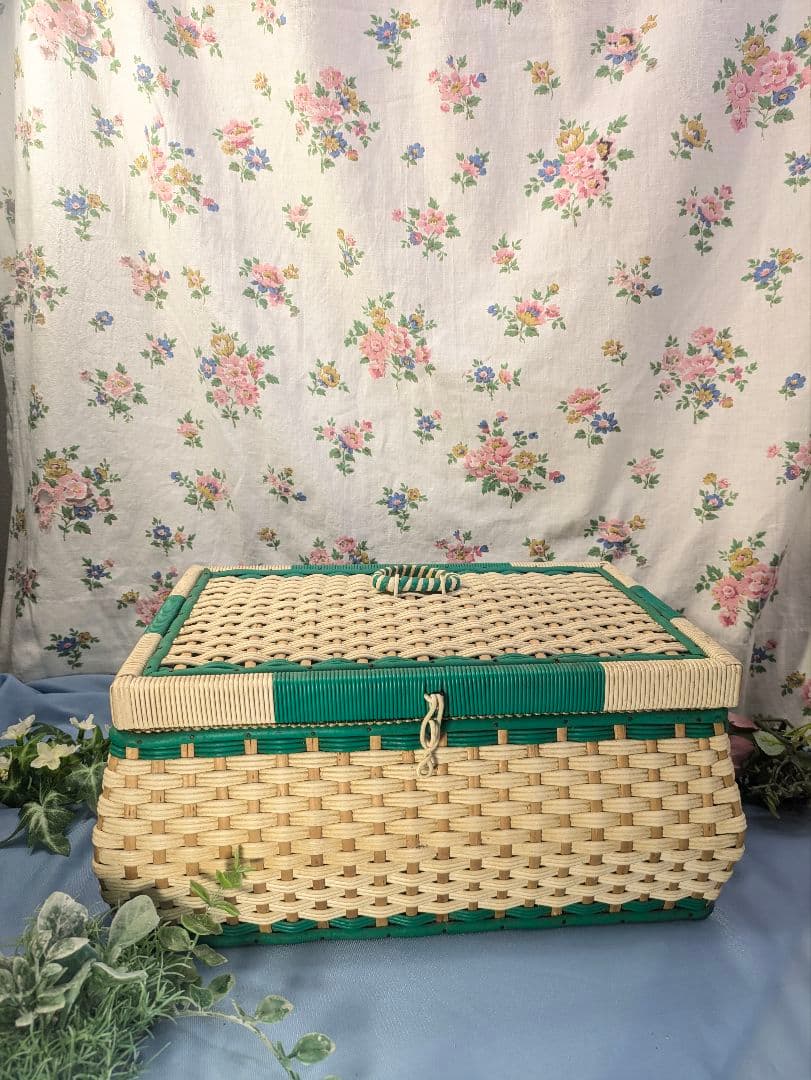 大きめ イギリス アンティーク ソーイングバスケット 裁縫箱 グリーン