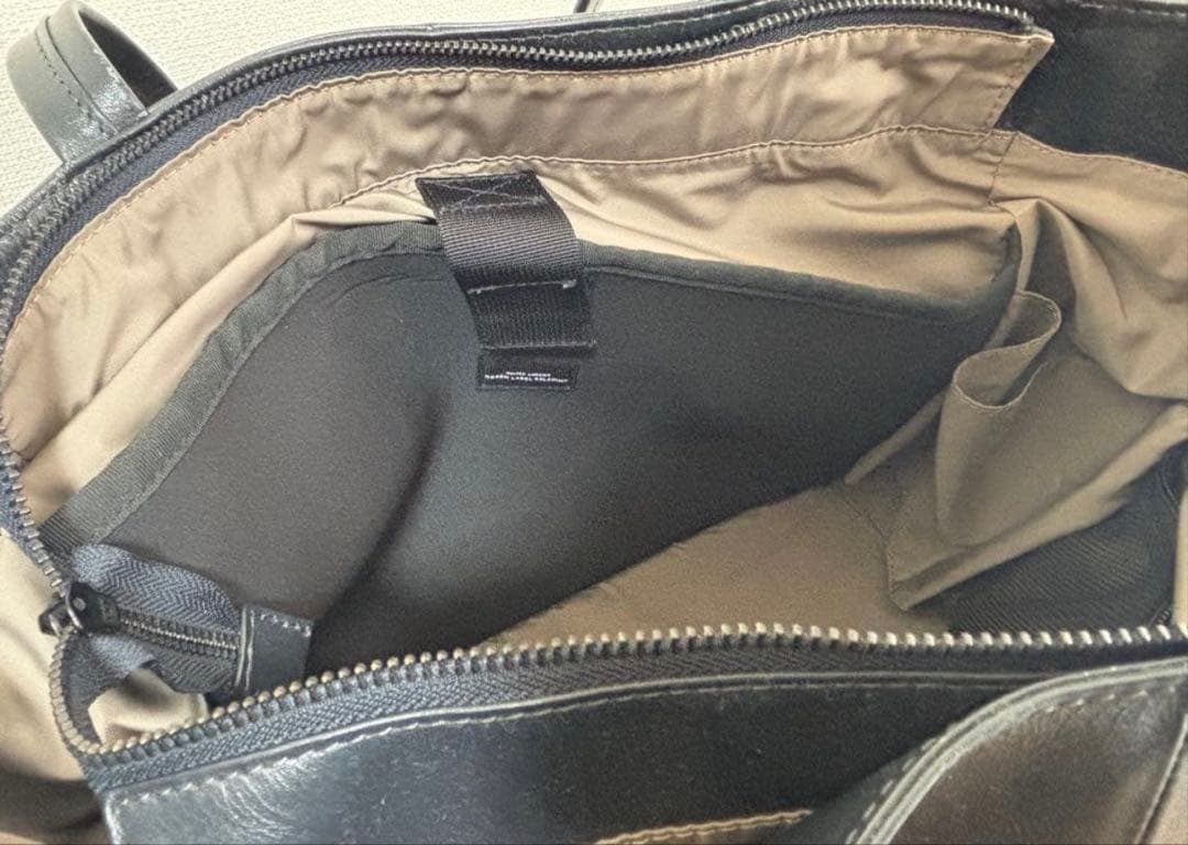 UNITED ARROWS トートバッグ ネイビー（限りなく黒に近い）