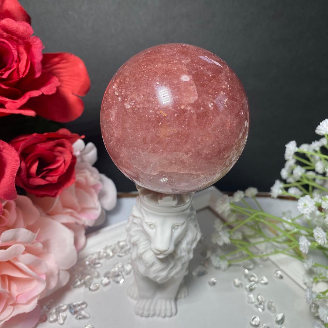 ストロベリークォーツスフィア③ マイカインストロベリー