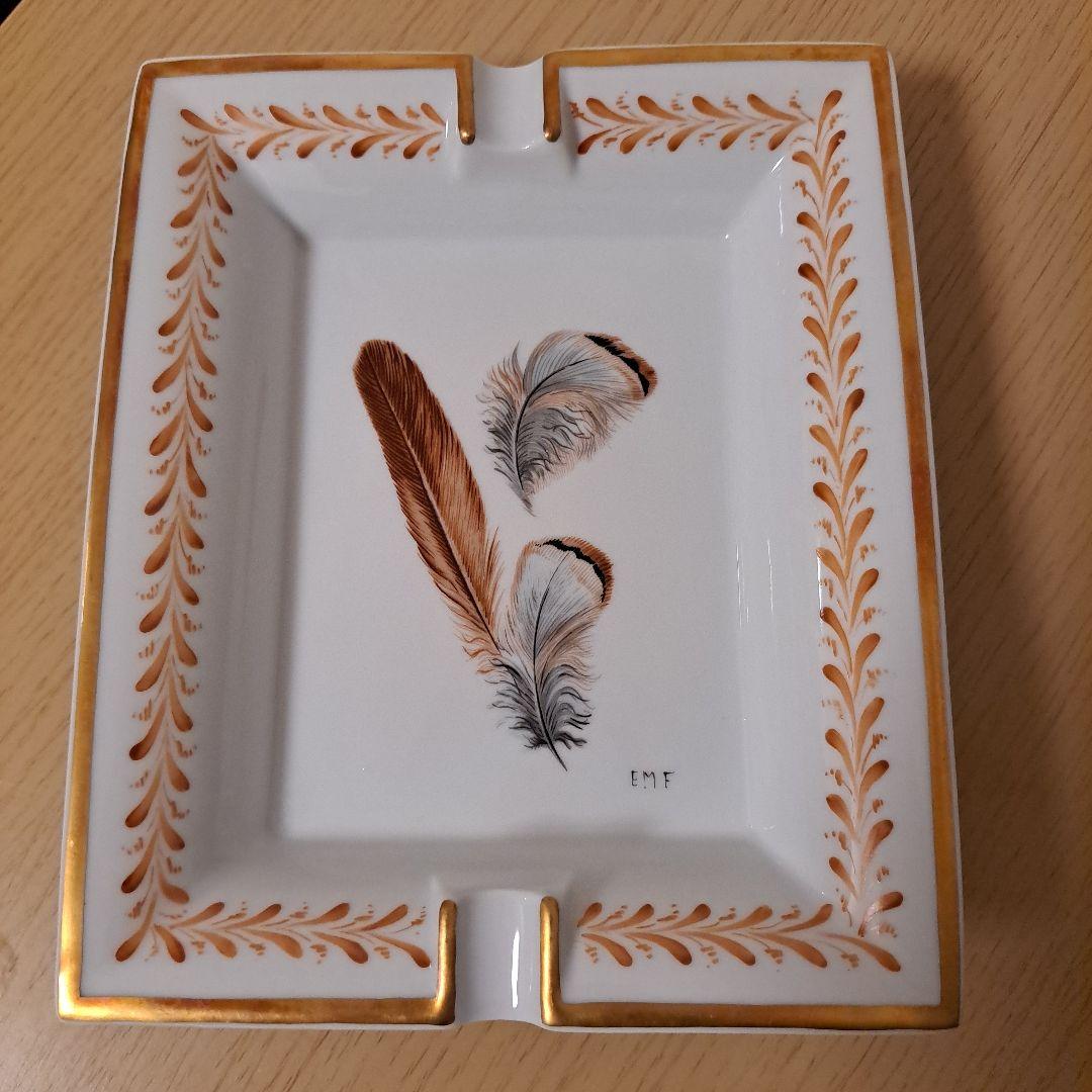 HERMES　羽根デザインの陶器灰皿　アッシュトレイ