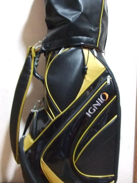 男性用ゴルフセット。IGNIOゴルフバック付 1Wはデカヘッドです。